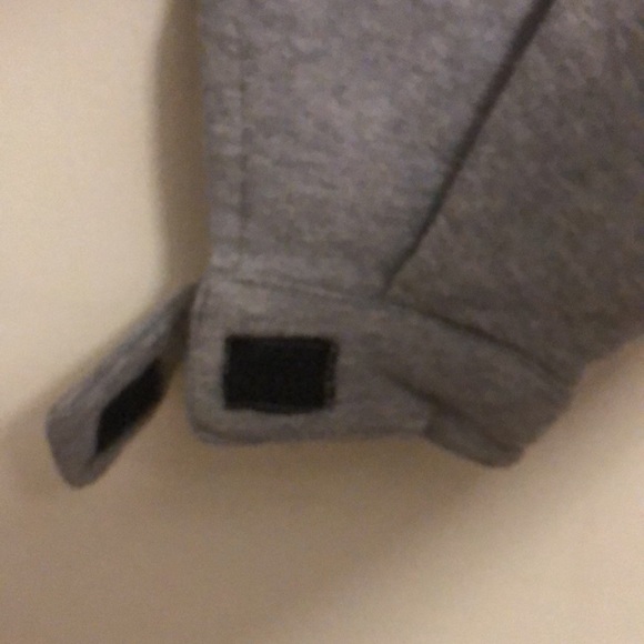 PrettyLittleThing Recycled Ash Gray Oversized Zip Front Sweat - Picture 8 of 9